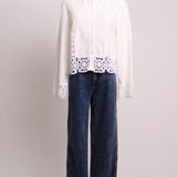 Blouse blanche en broderie crochet
