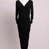 Robe moulante noire froncée