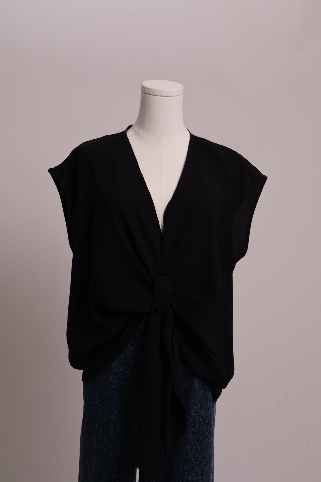 Blouse nouée à l'avant
