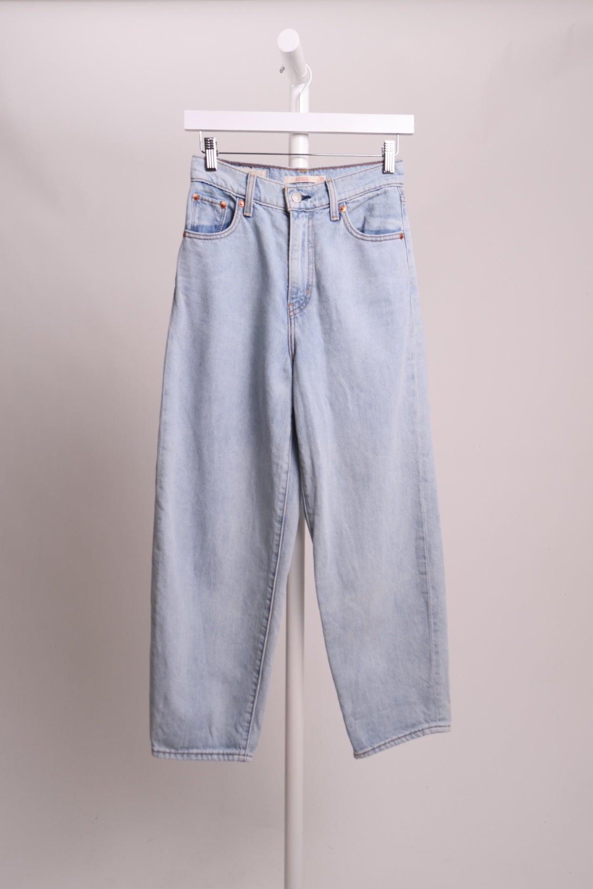 Jean Levi's coupe ballon