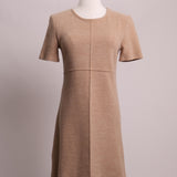 Robe manches courtes en tissu doux