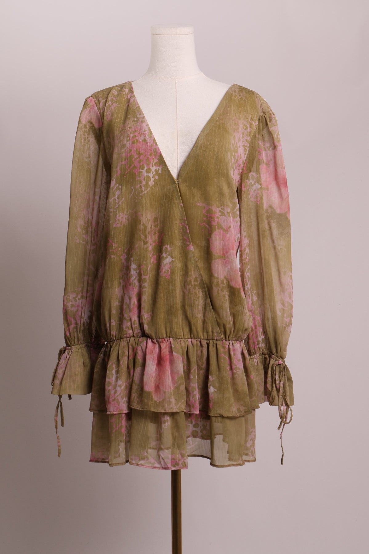 Robe fleurie à volants