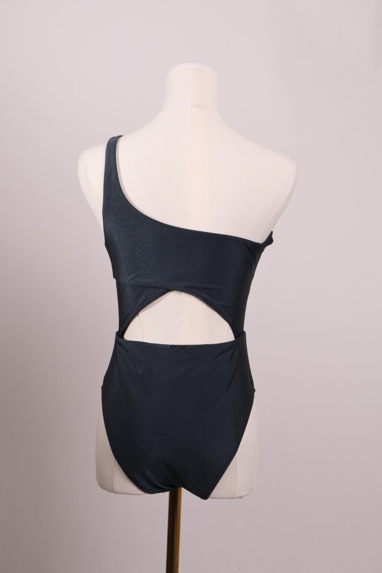 Maillot une pièce à une bretelle