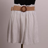 Short rayé avec ceinture intégrée