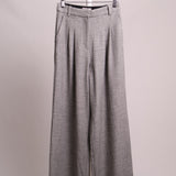 Pantalon à plis et jambes larges