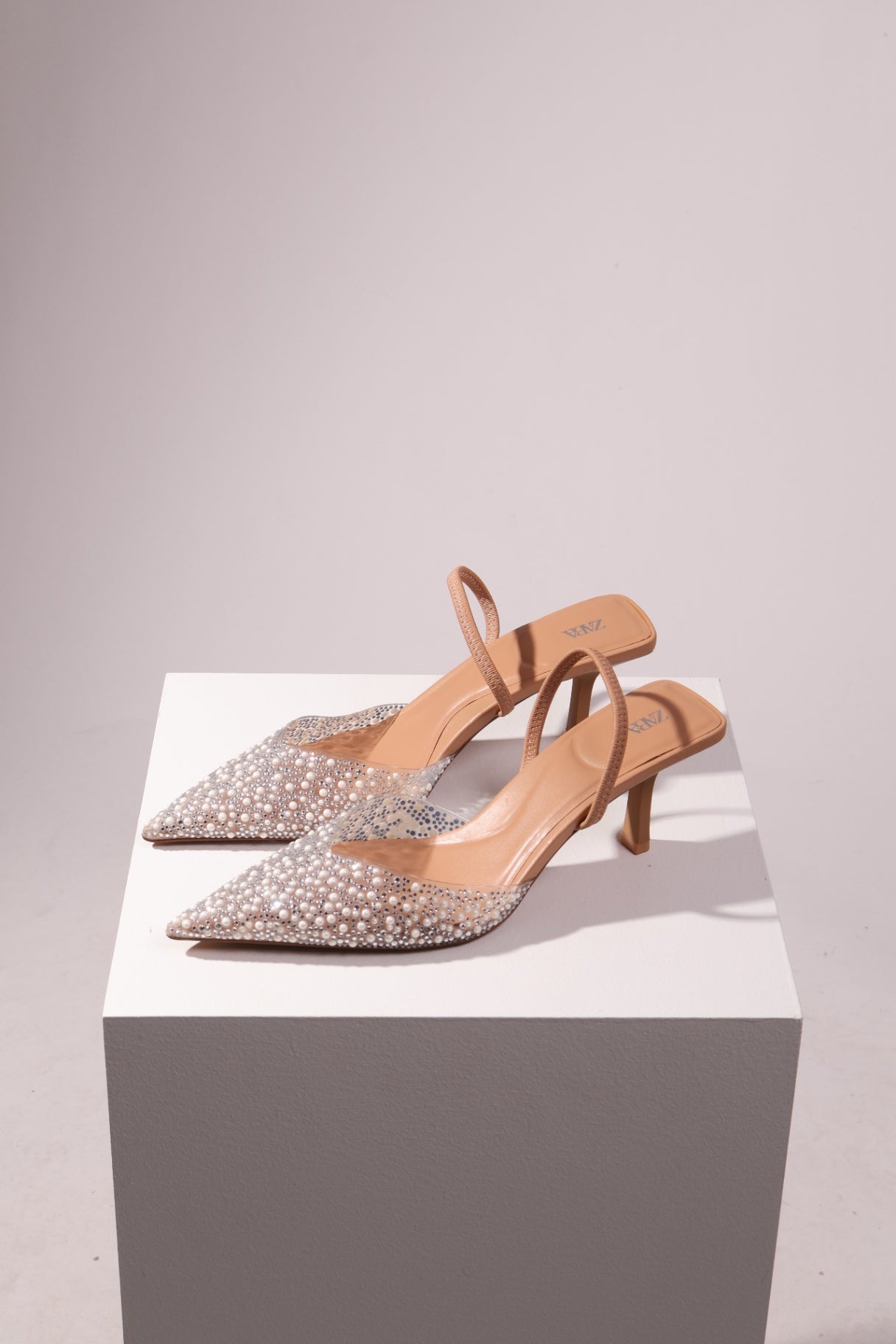 Chaussures habillés à perles et brillants