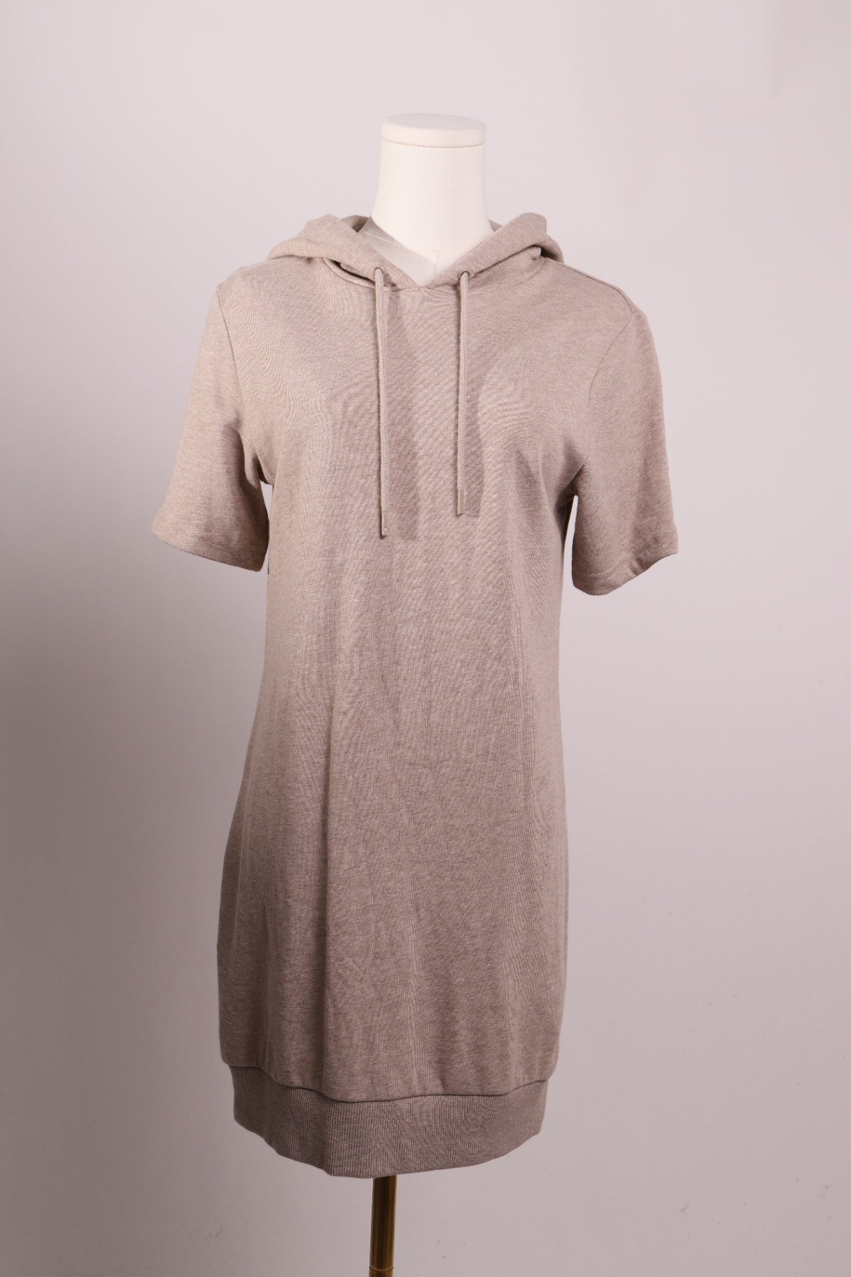 Robe à capuchon