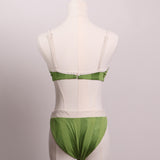 Bikini vert avec bordure crème