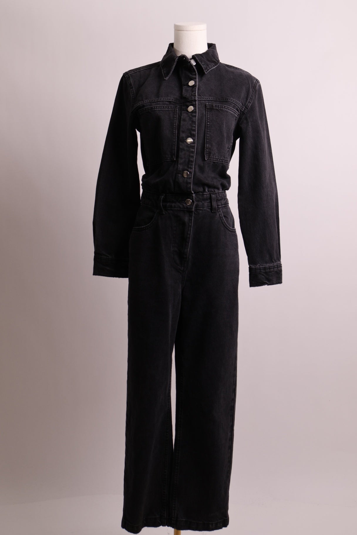 Combinaison en denim noir délavée