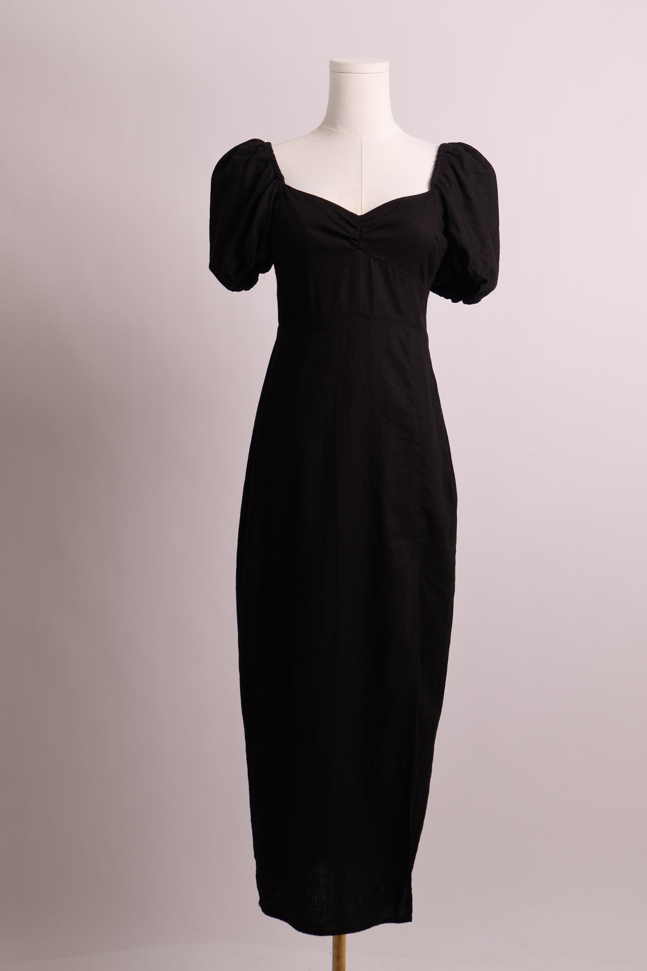 Robe avec manches bouffantes