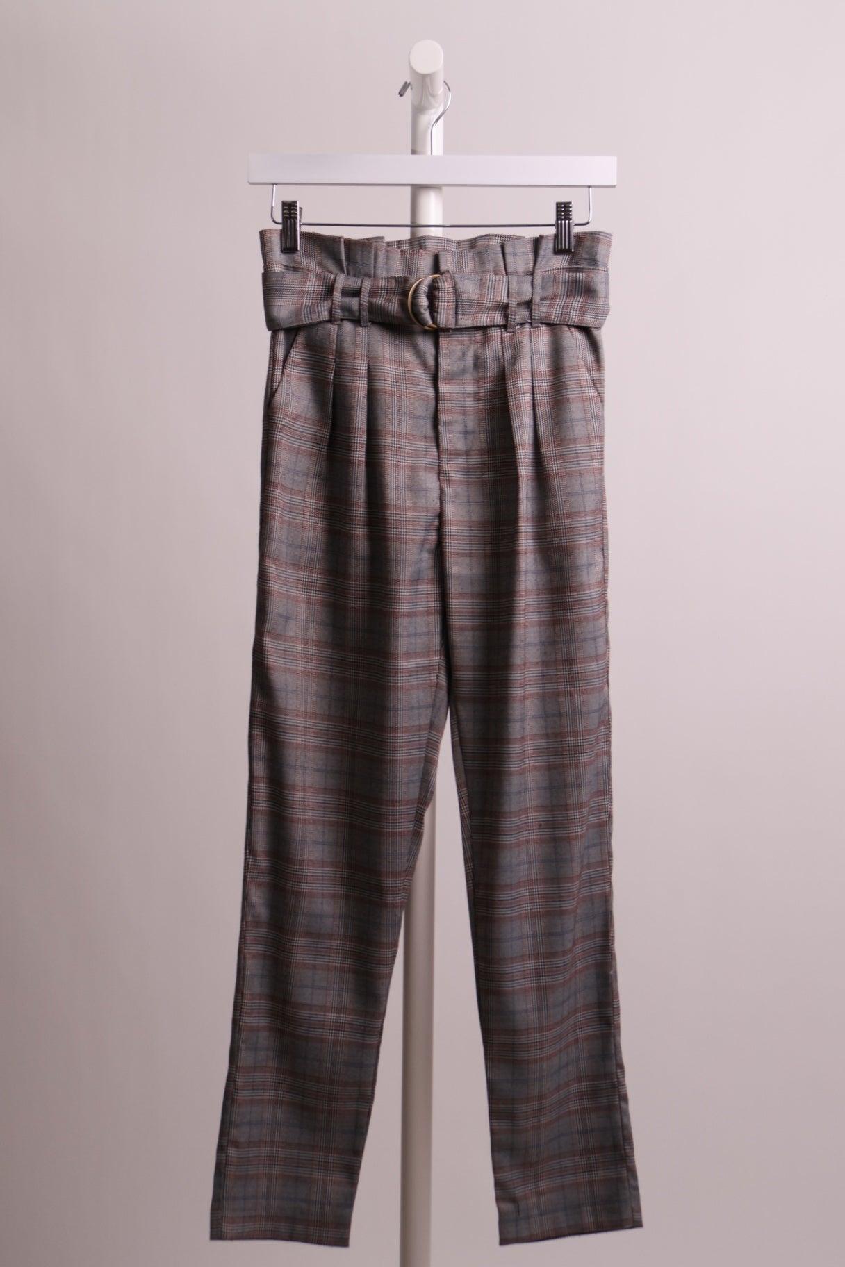 Pantalon coupe droite avec ceinture intégrée et motif Prince-de-galles