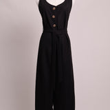 Combinaison boutonnée et jambes larges