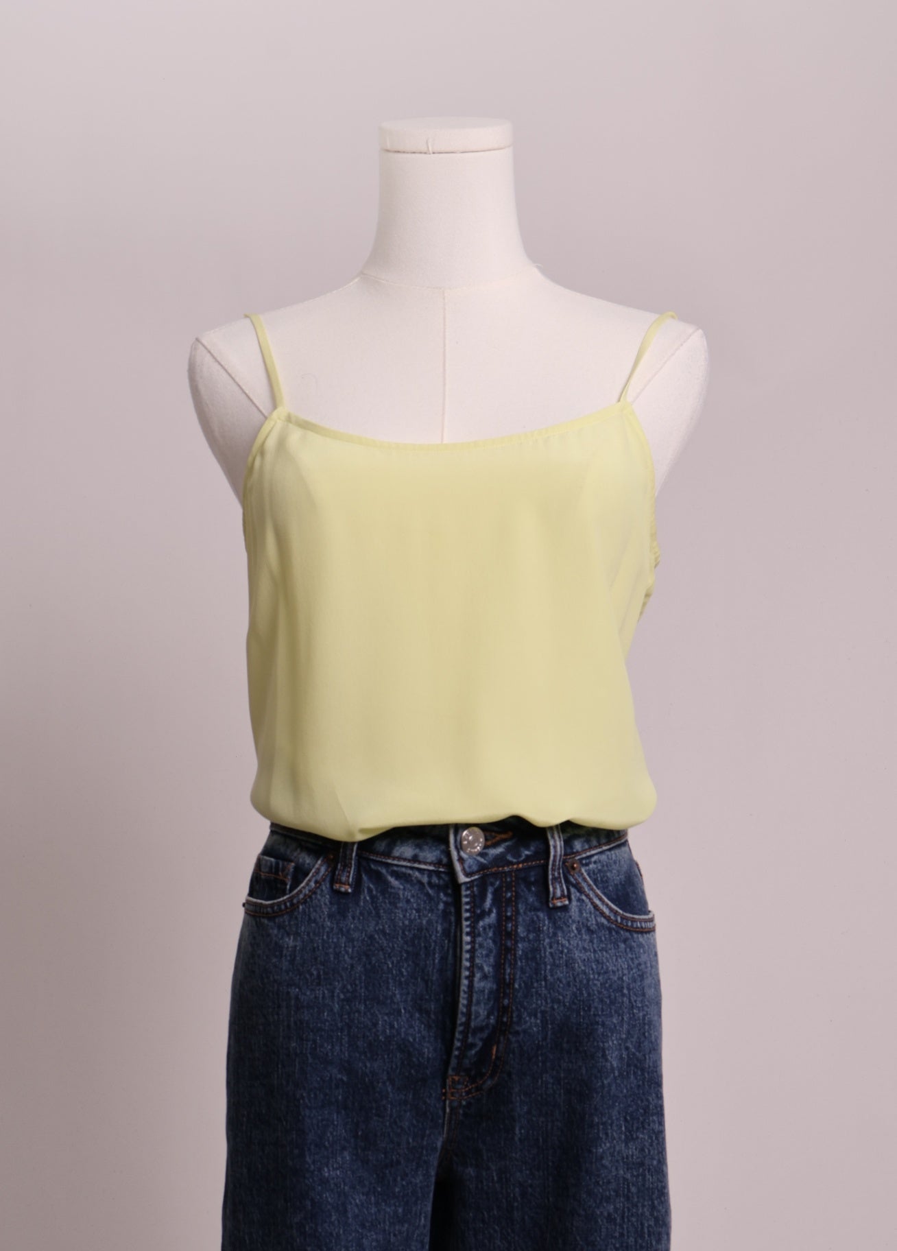 Camisole fluide 100% soie à bretelles très fines