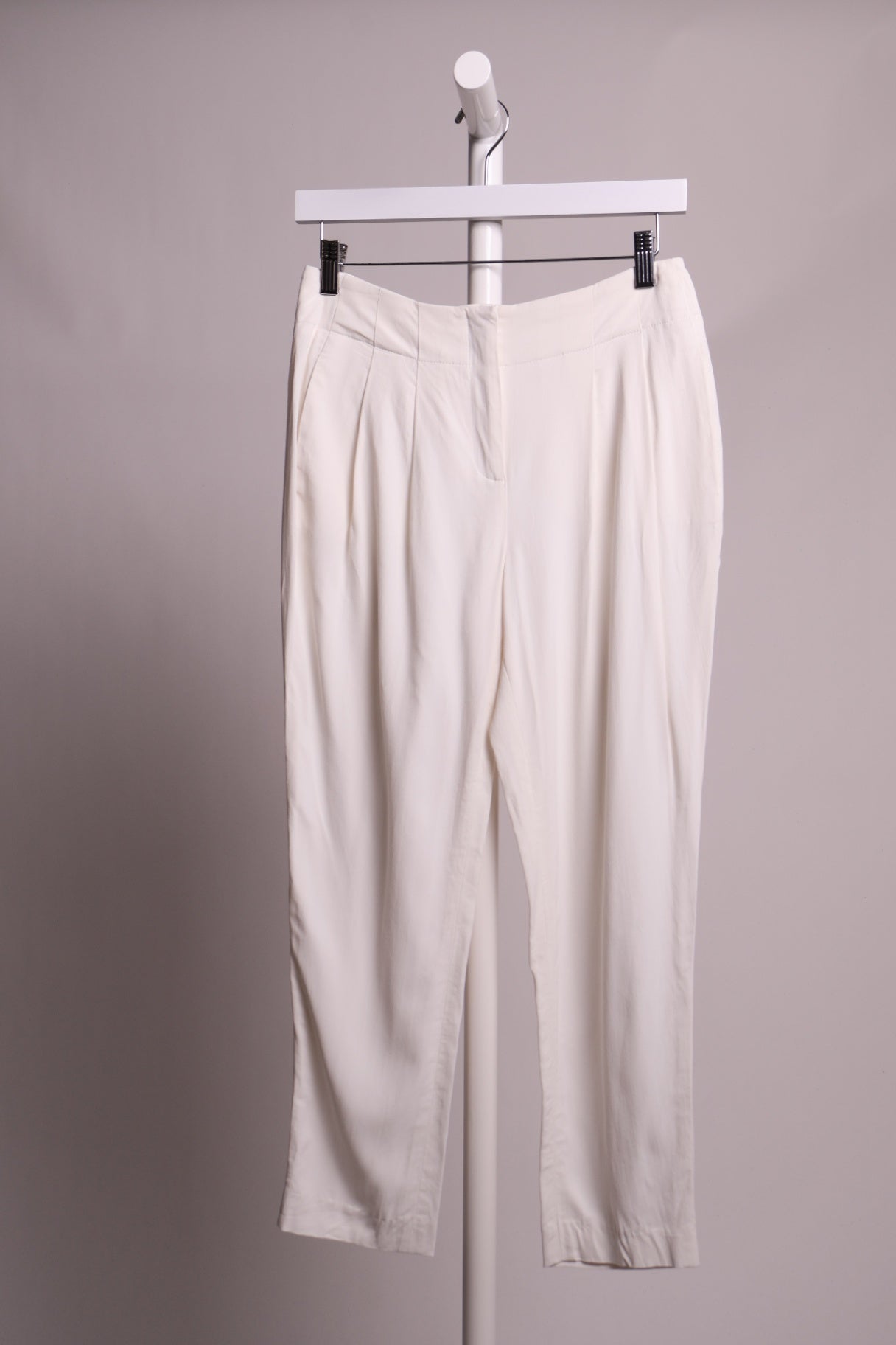 Pantalon habillé taille haute coupe droite