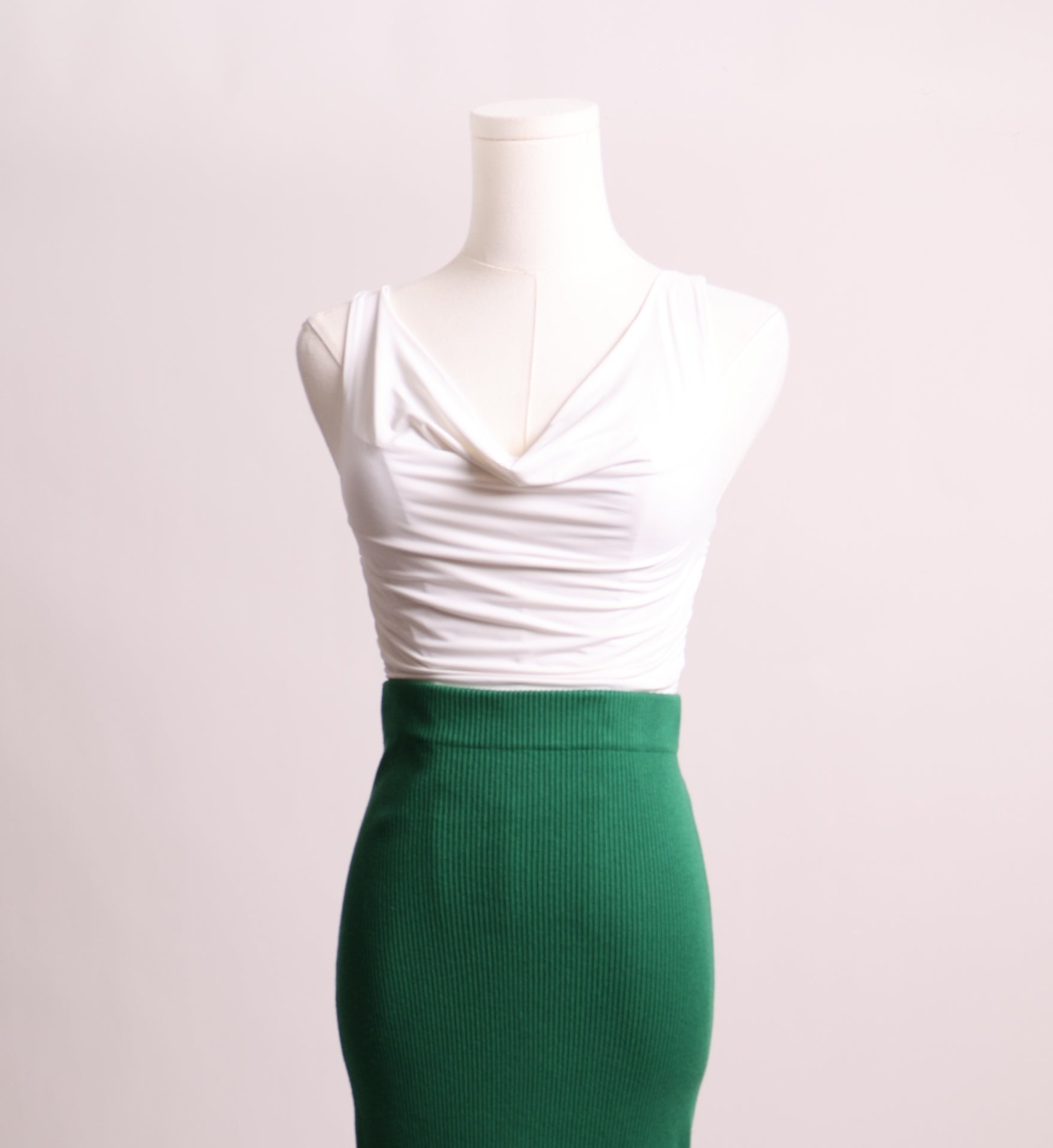 Camisole courte froncée sur les côtés (Wilfred)