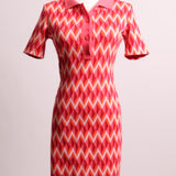 Robe courte à motifs avec col et boutons