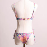 Maillot 2 pièces fleuri, intérieur mauve