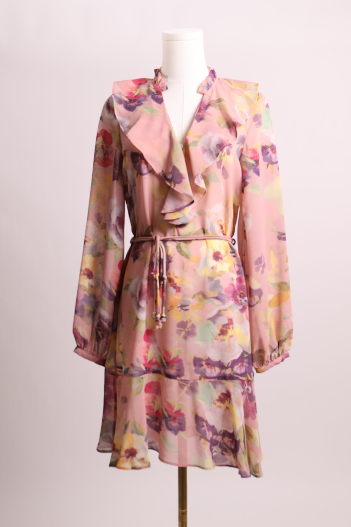 Robe fleurie transparente à volants (sous robe intégrée)