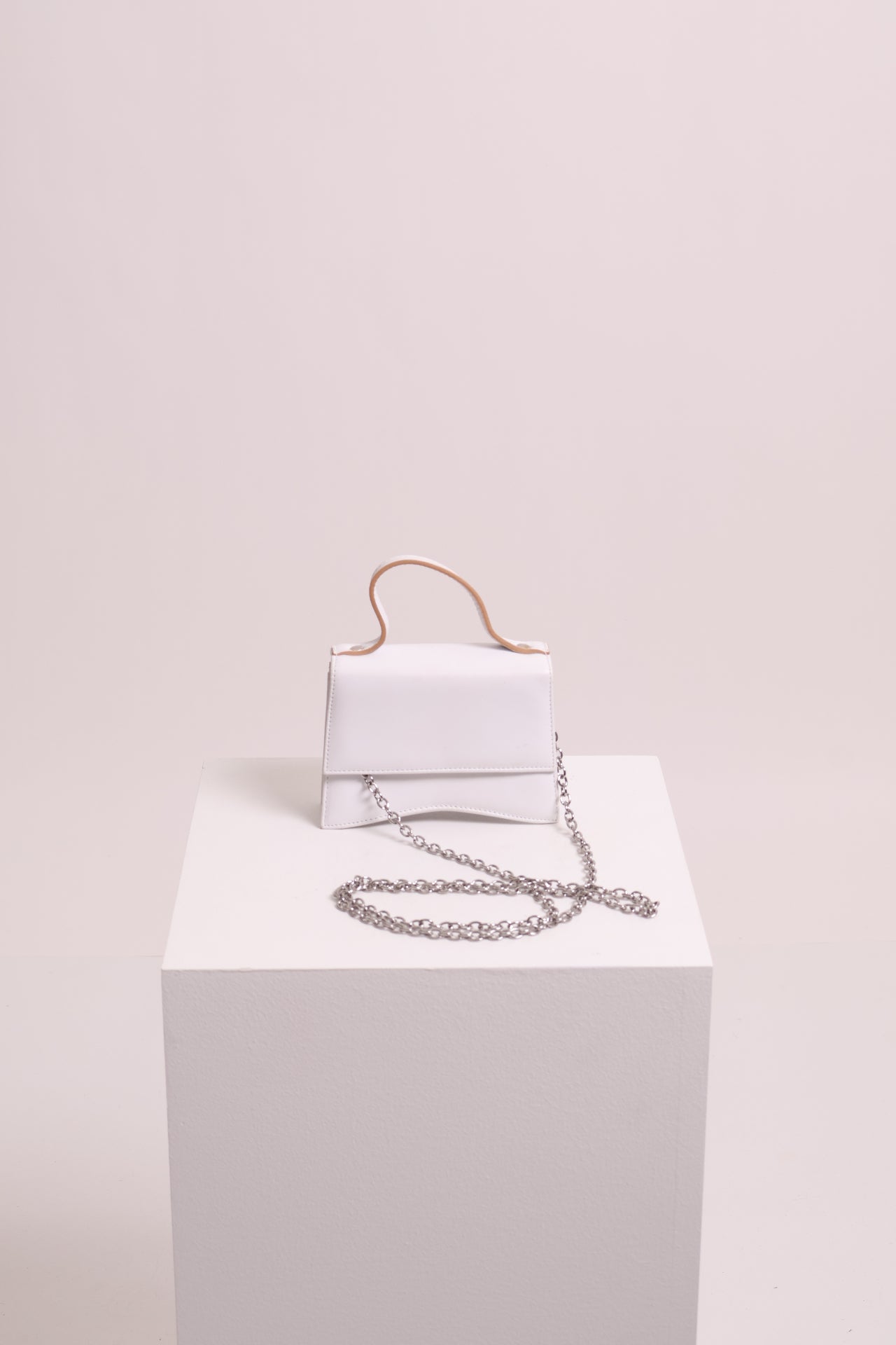 Mini sac à main avec ganse en chaîne blanc