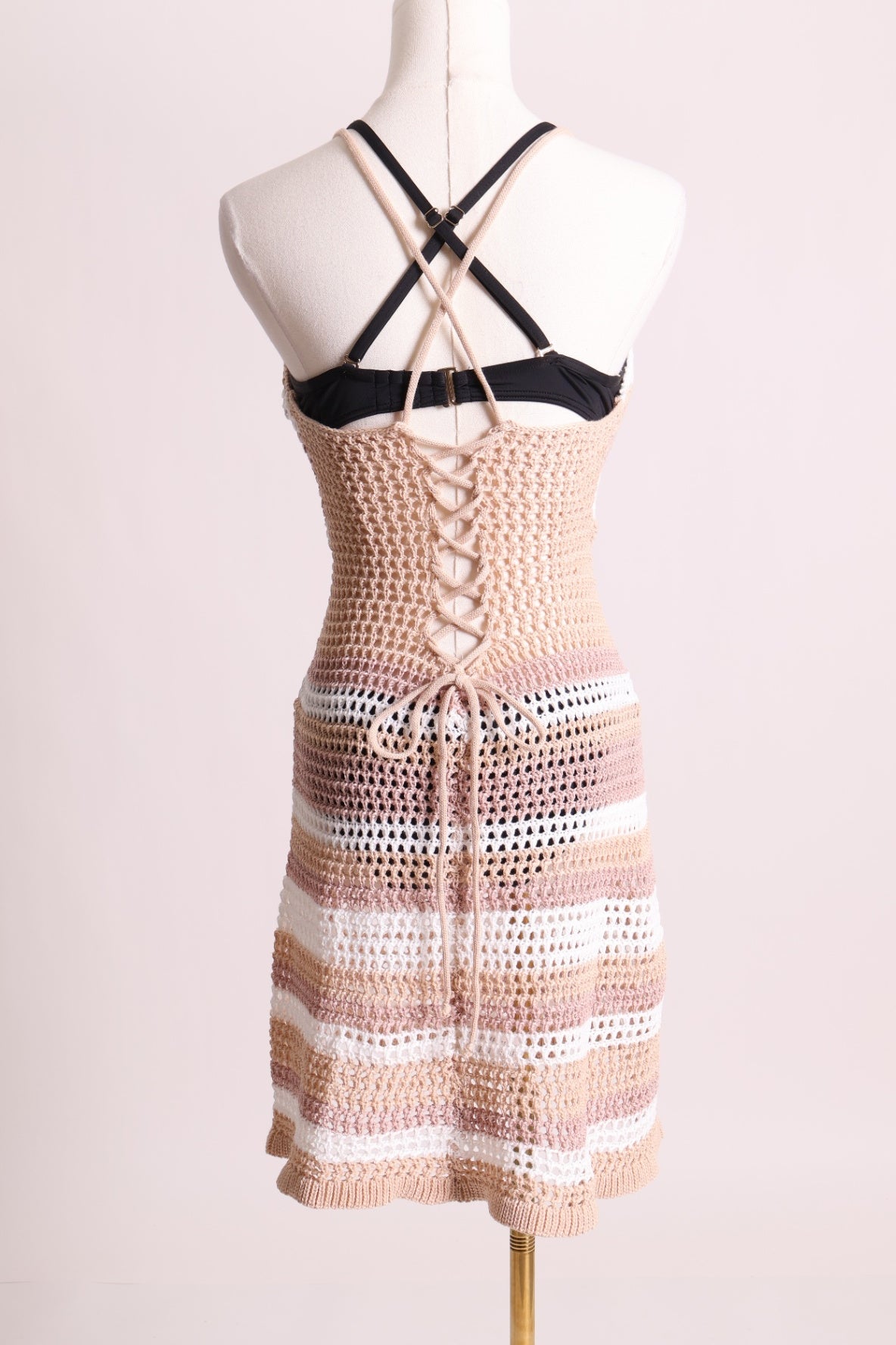 Robe/Cache-maillot avec ouverture sous la poitrine