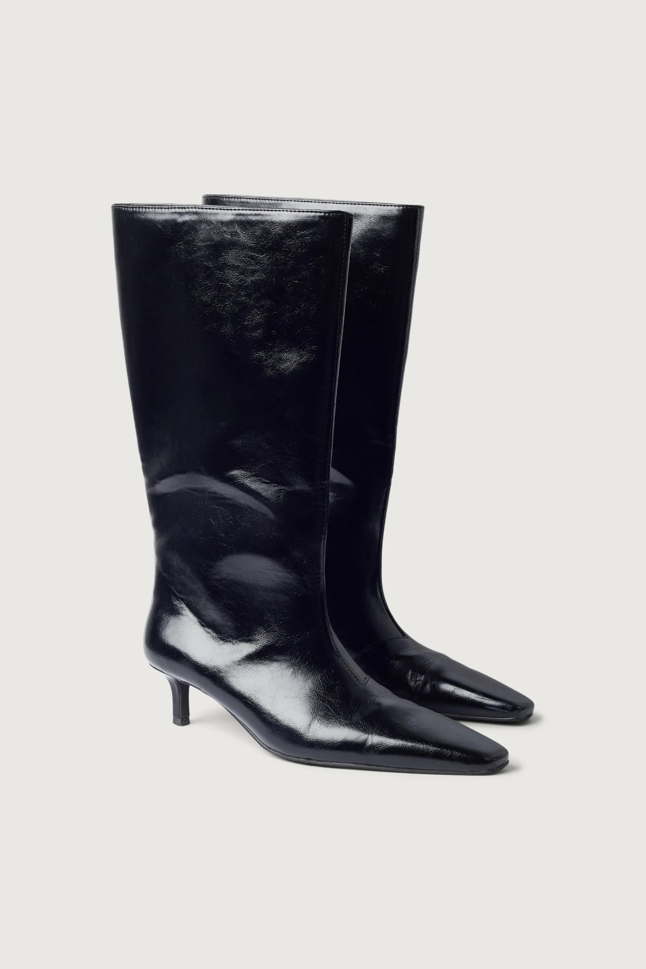 Bottes mi-mollets avec petits talons