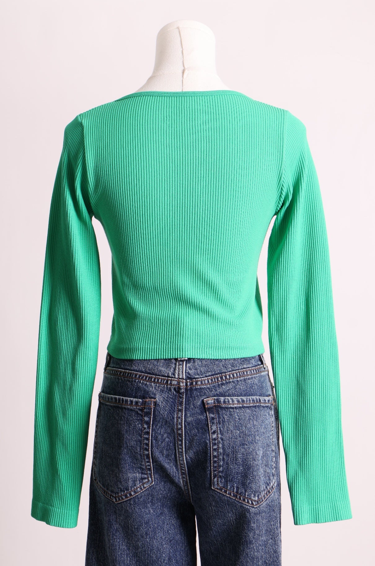 Haut de style crop top avec boutons