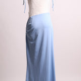 Robe longue avec dentelle et ouverture sur un côté