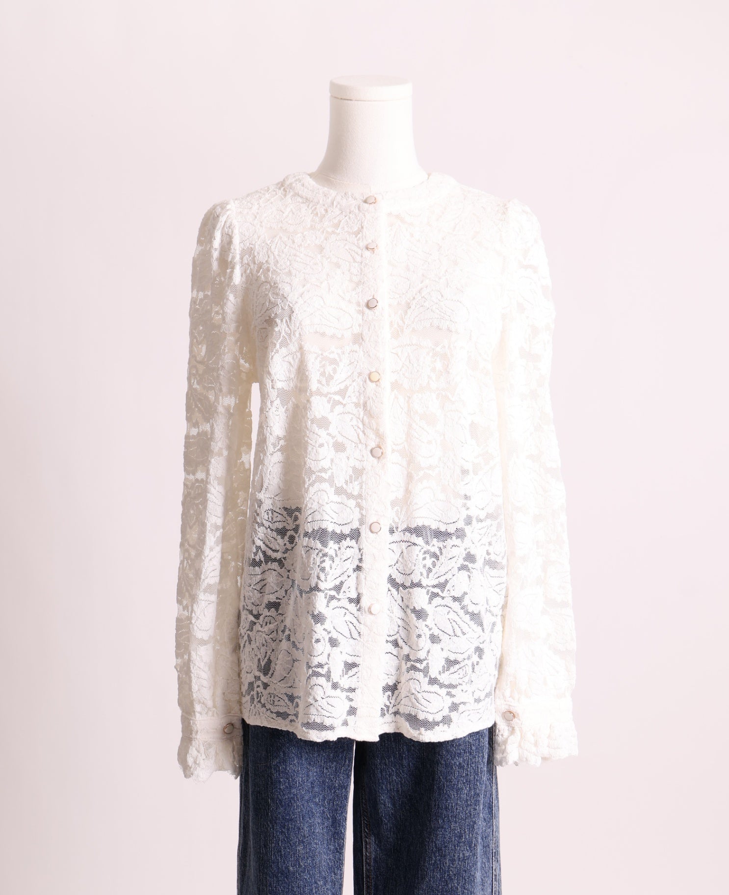Chemise en dentelle