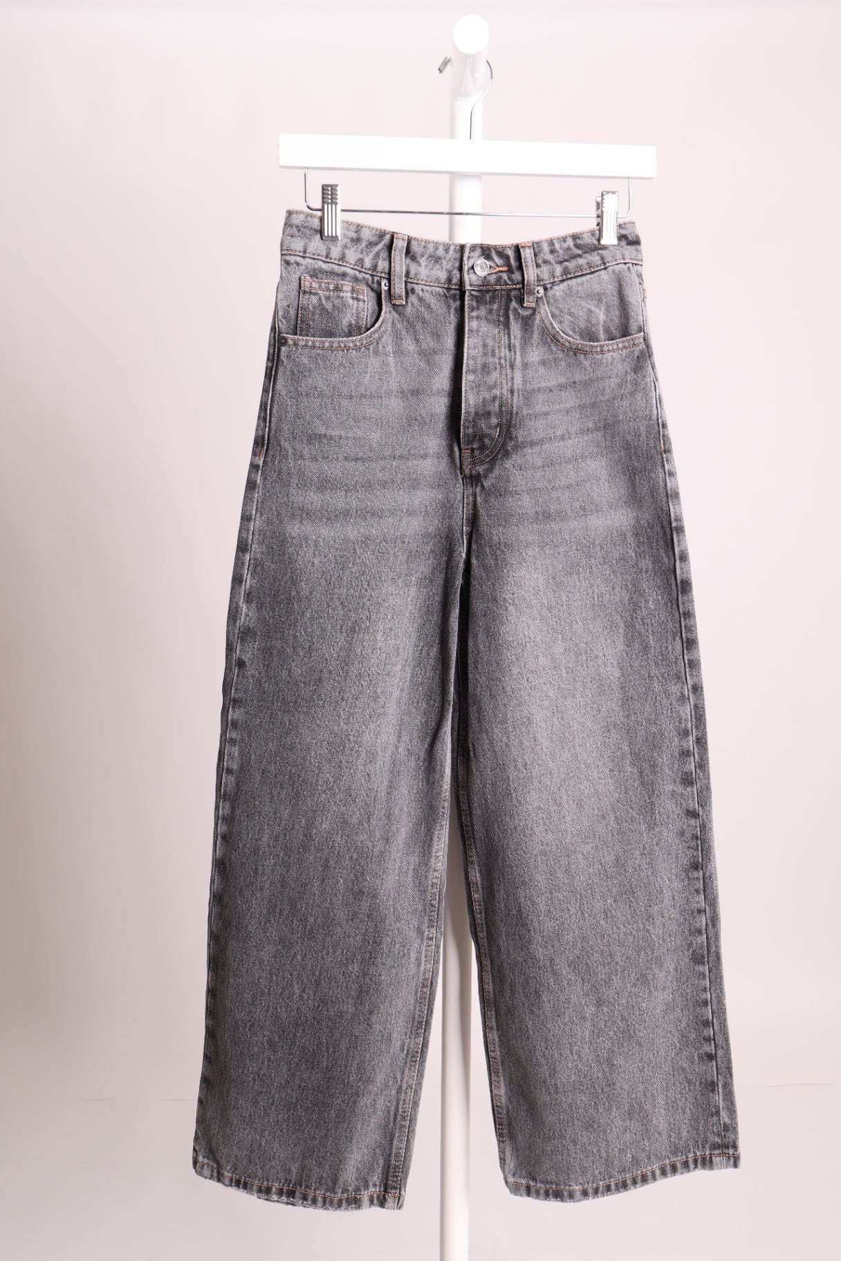 Jean taille haute à jambes larges