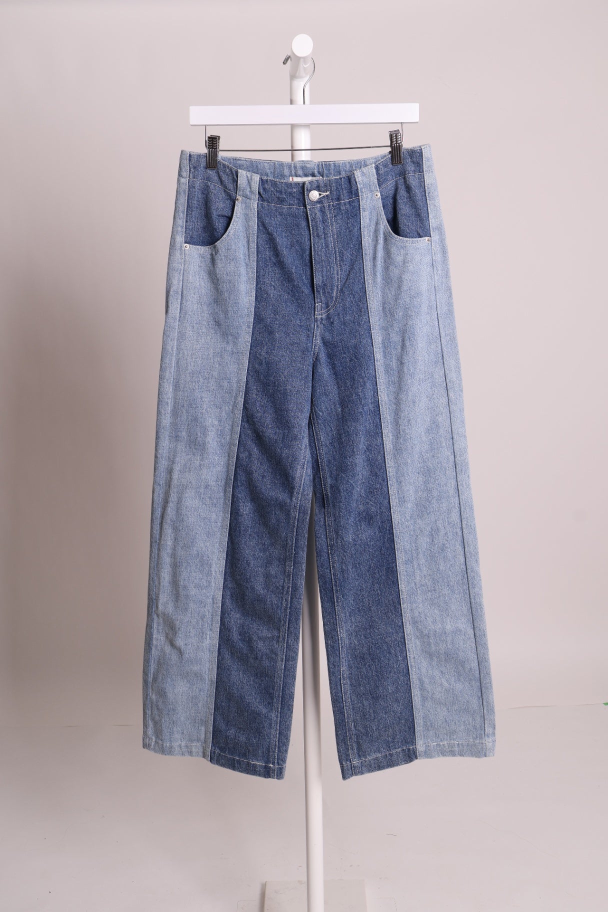 Jean taille haute et jambes larges 2 tons