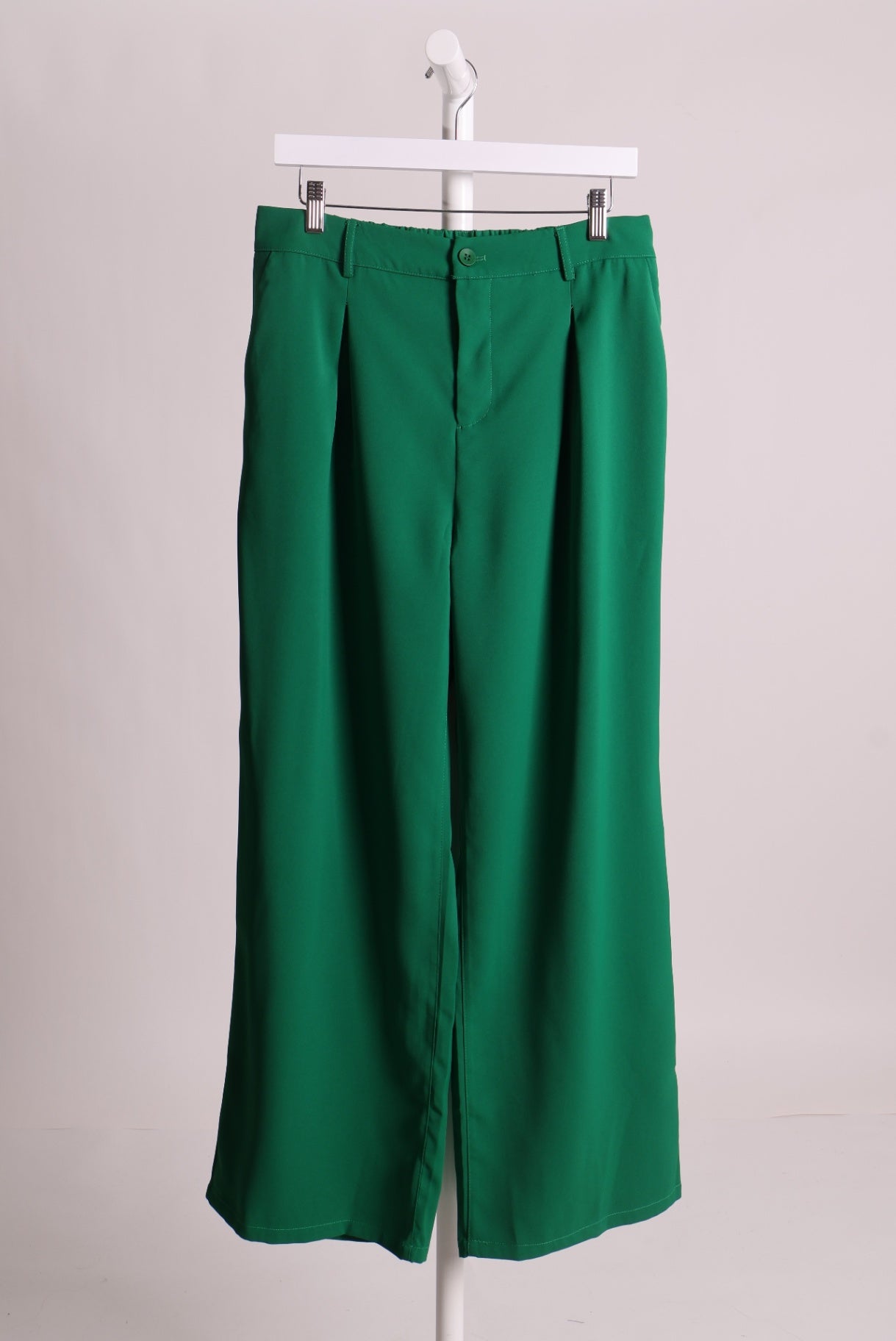 Pantalon avec jambes larges et élastique à la taille