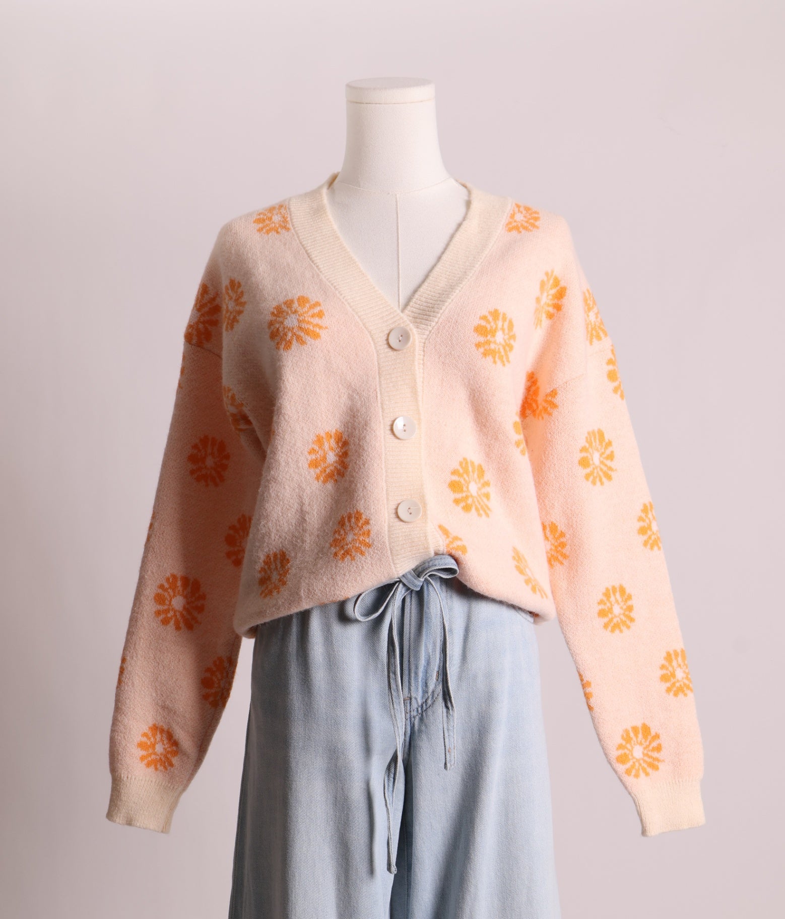 Cardigan à manches longues avec motifs de fleurs