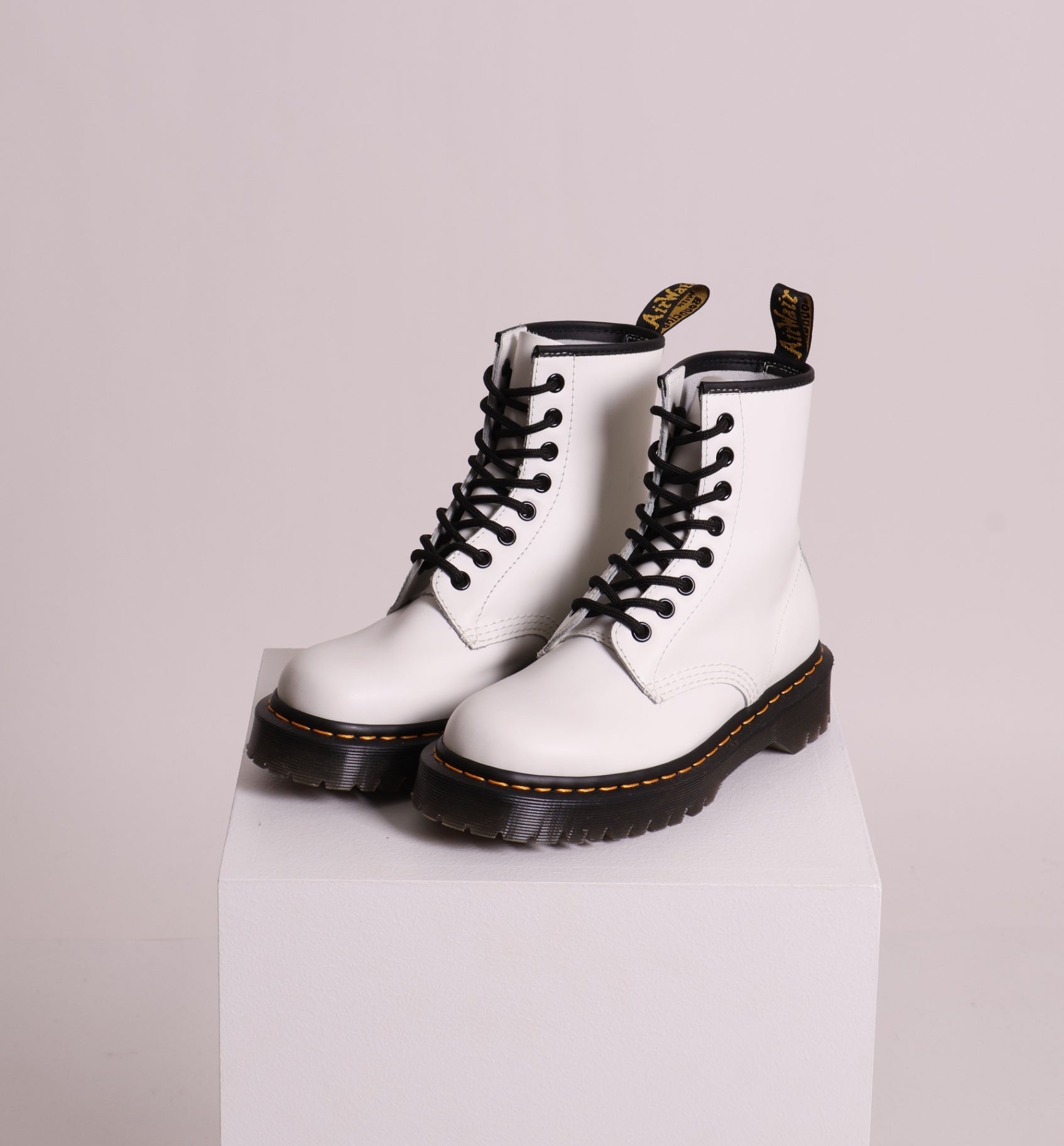 Bottes Dr.Martens avec semelles noires