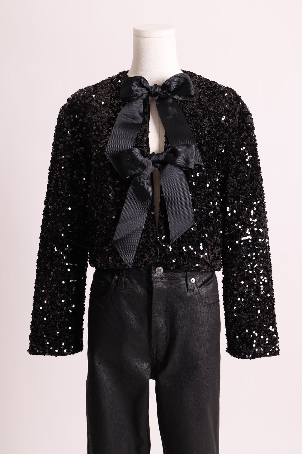 Veston en sequin avec rubans
