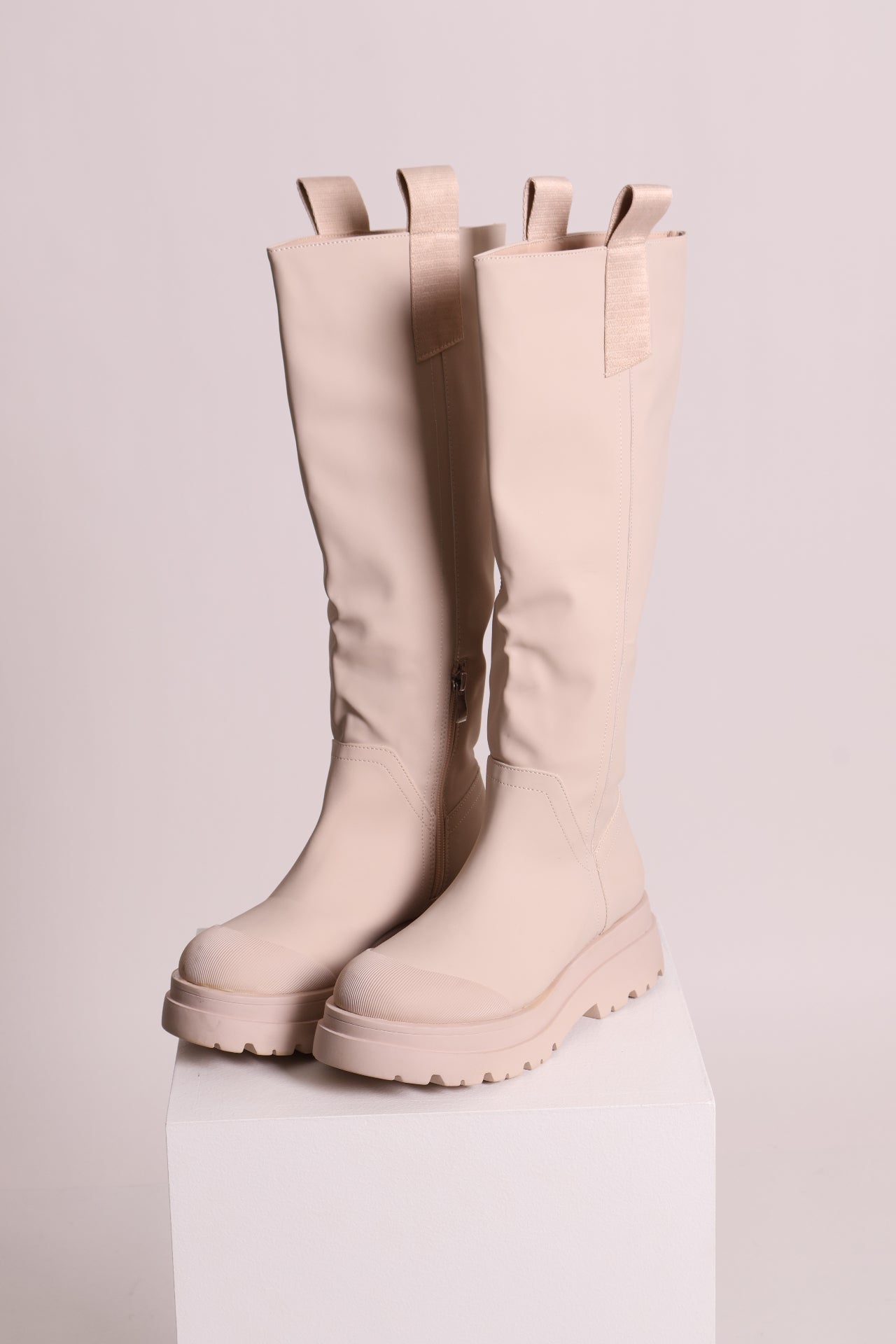 Bottes aux genoux en caoutchouc à semelles épaisses
