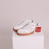 Espadrilles classiques blanches et grises