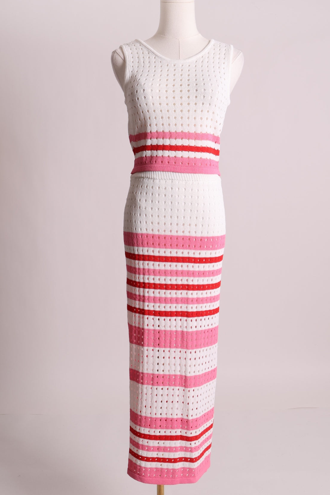 Ensemble jupe et camisole en maille style crochet