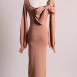 Robe en tricot avec boucle au dos
