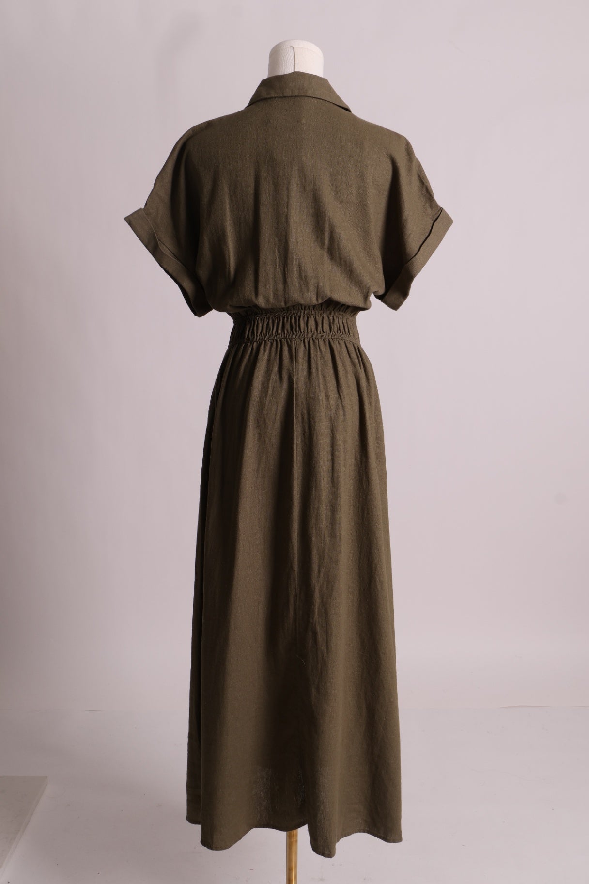 Robe chemise en lin mélangé et boutons en bois