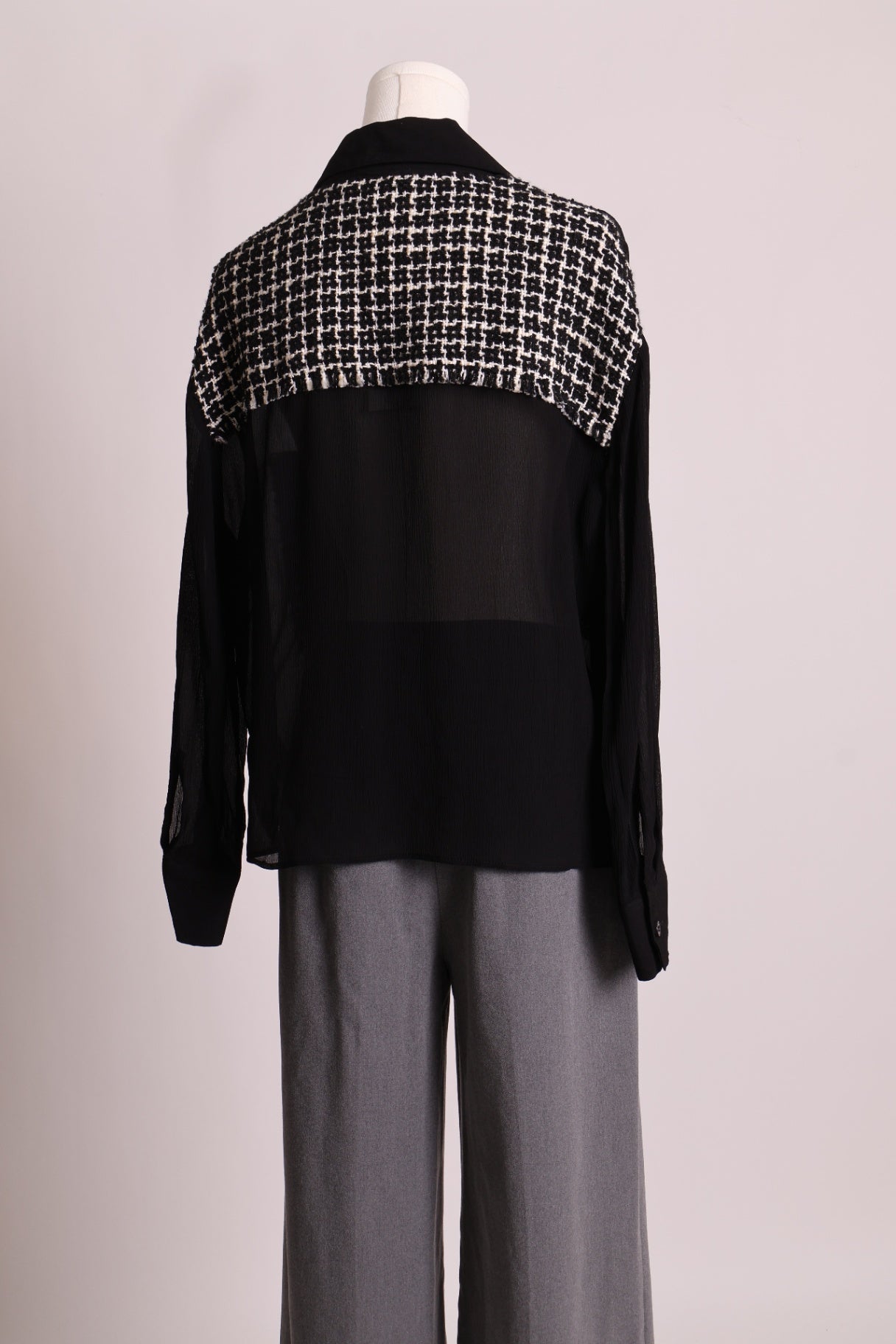 Chemise transparente avec empiècement à motif carreaux