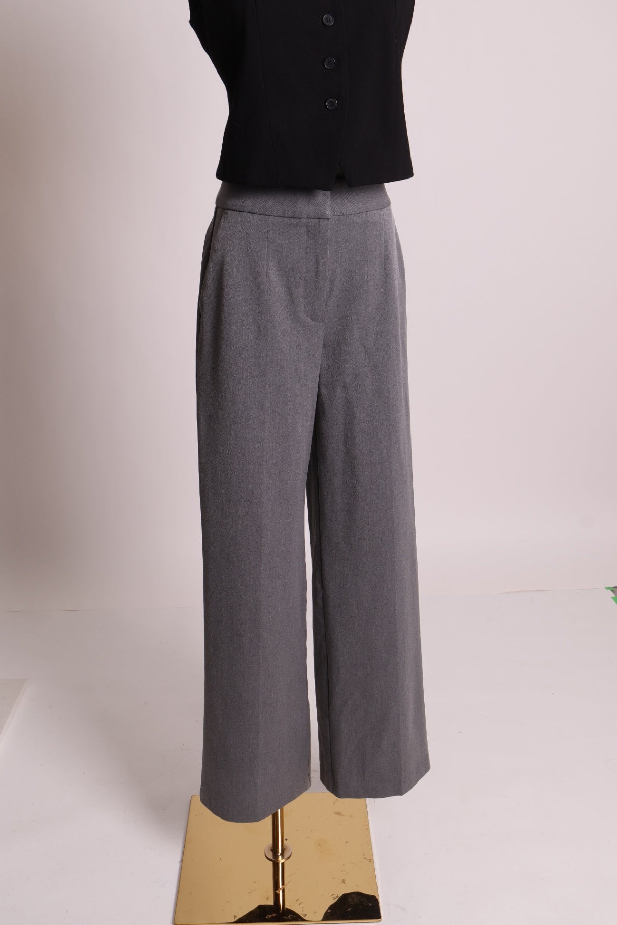 Pantalon à jambes larges et plis français