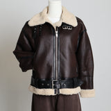 Manteau aviateur en similicuir doublée de sherpa