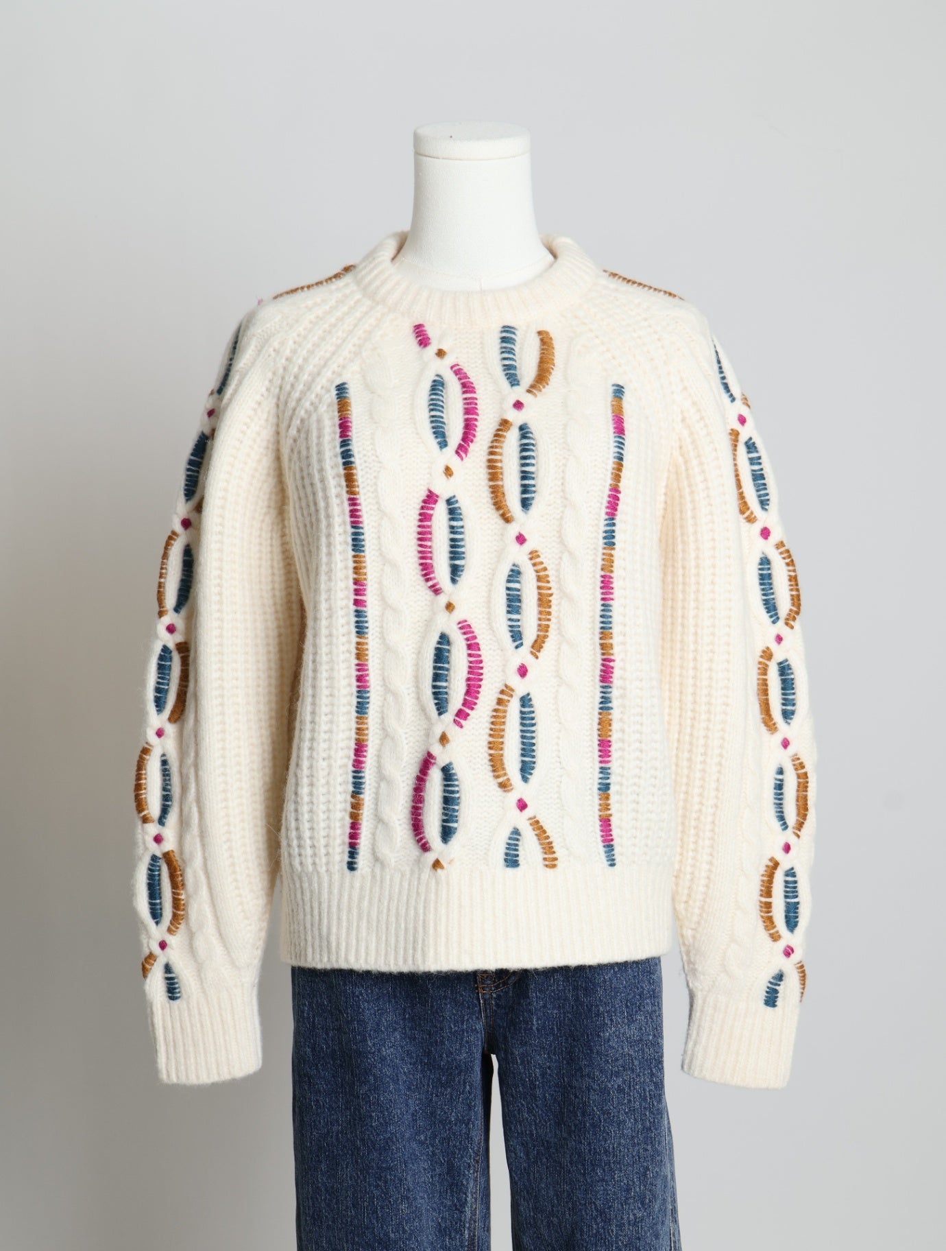 Chandail en laine avec broderies multicolores