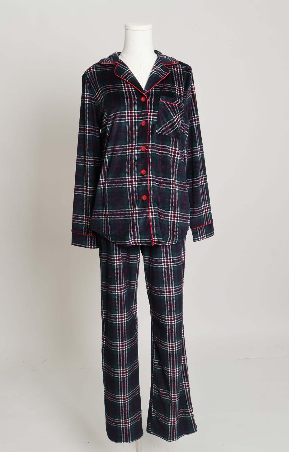 Pyjama doux à carreaux