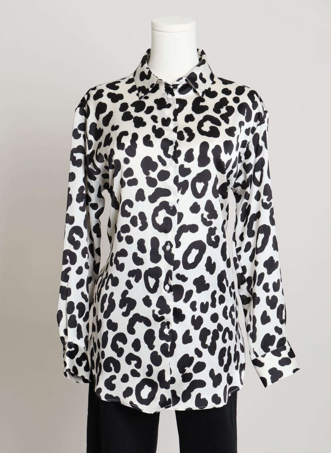 Chemise à imprimé léopard satiné
