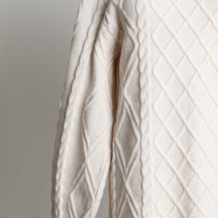 Robe en tricot à losanges et torsades
