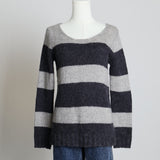 Pull rayé avec une encolure arrondie