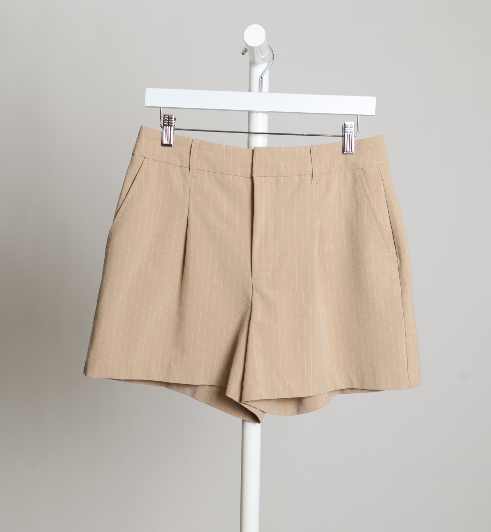 Short tailleur à rayures (Twik)