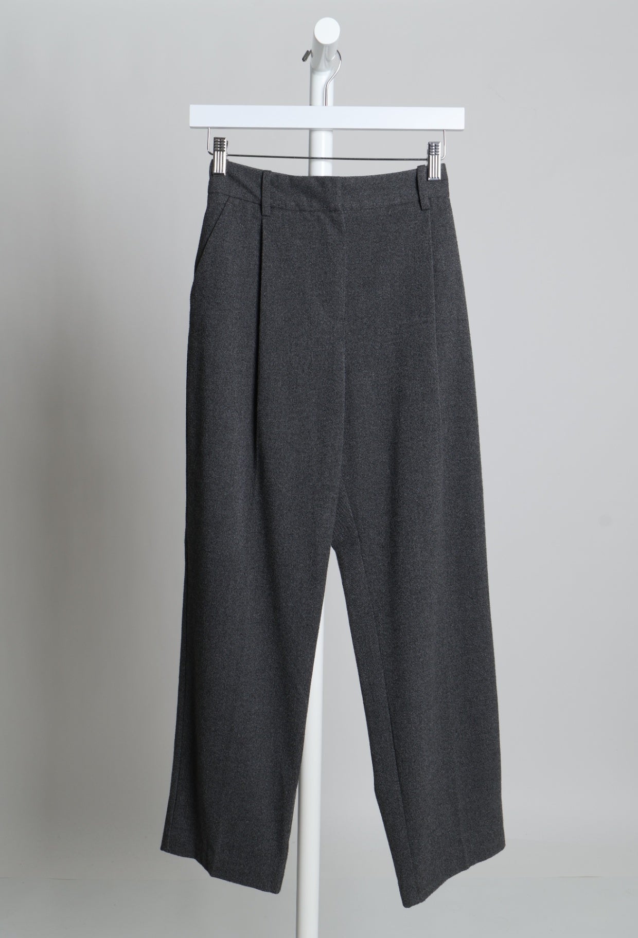 Pantalon de tailleur à coupe droite 