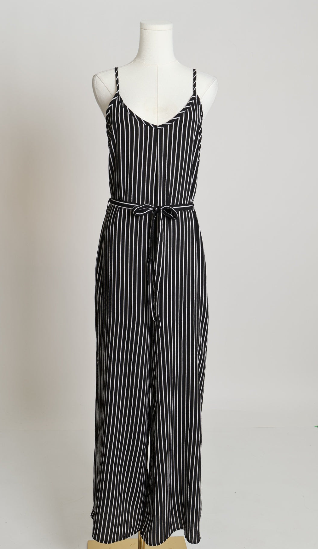 Combinaison (Jumpsuit) ample à rayures et ceinture assortie
